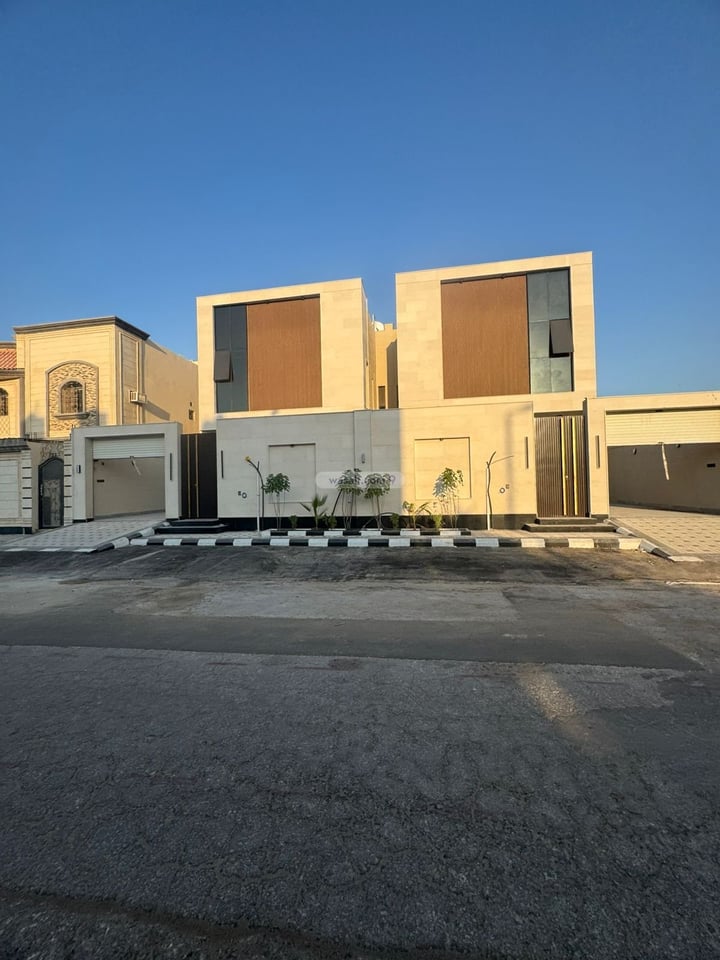 Villa 250 SQM Facing West on 18m Width Street Dahiyat Al Malik Fahd, Dammam