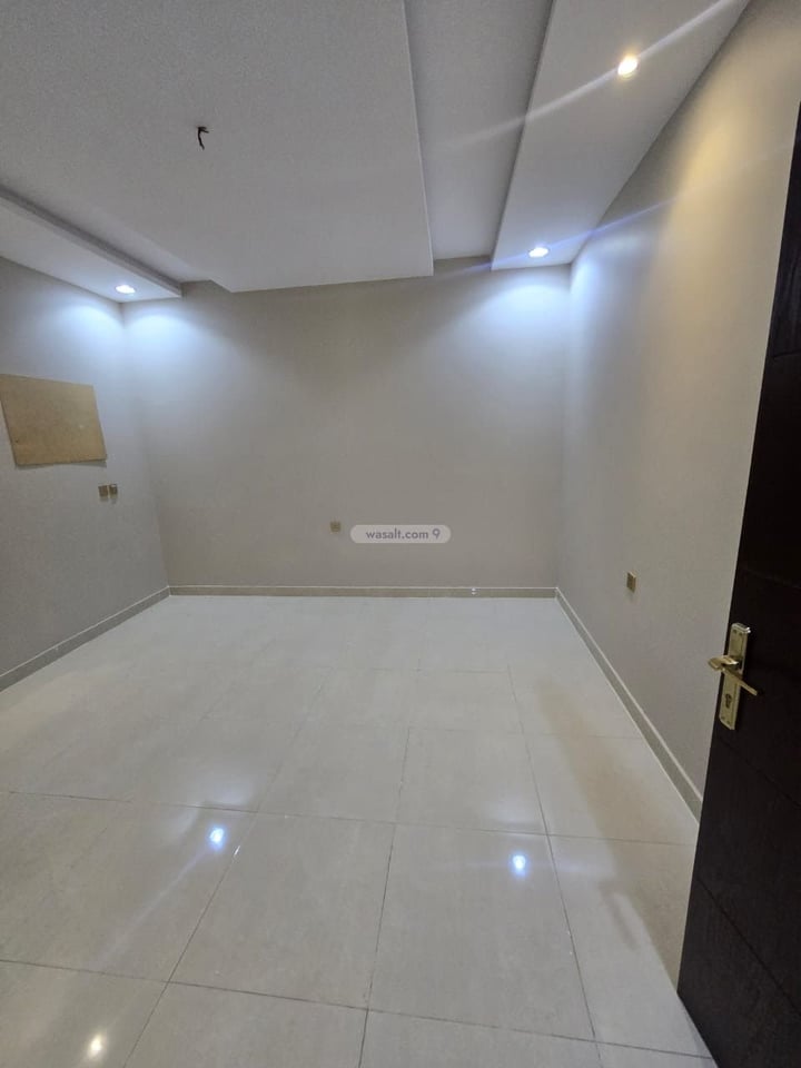 Villa 200 SQM Facing North on 15m Width Street Al Fadeylah, South Jeddah, Jeddah