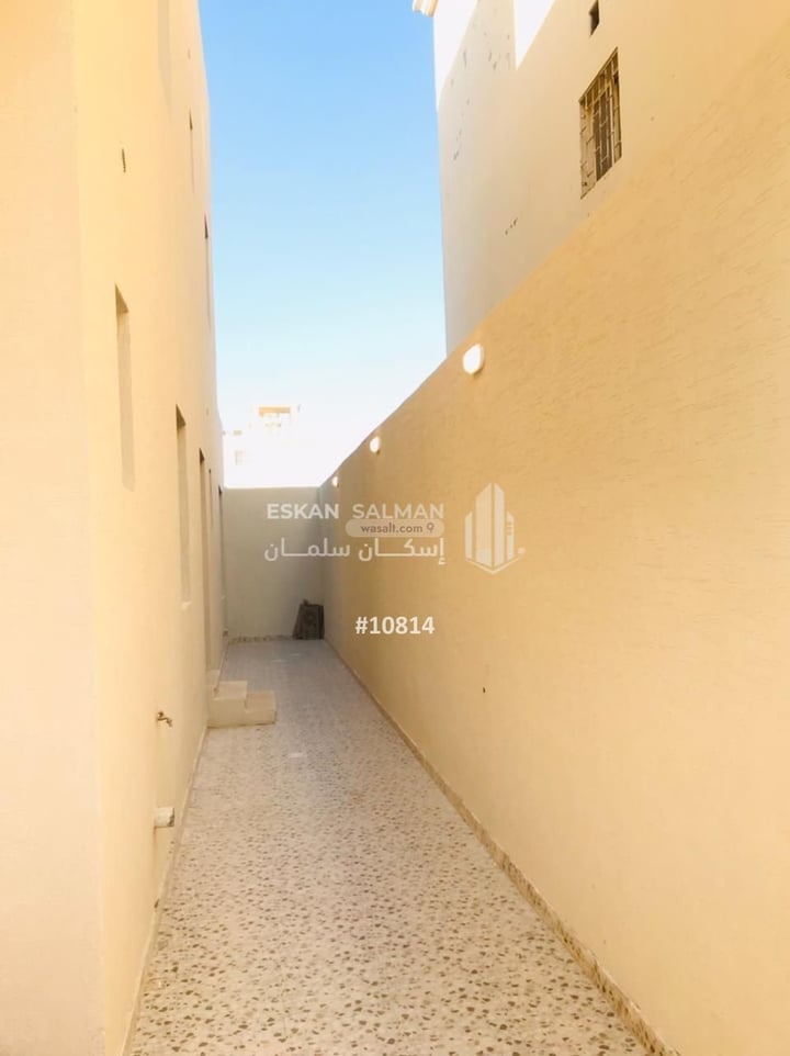 Villa 207 SQM Facing South on 20m Width Street As Sawari, Al Khobar