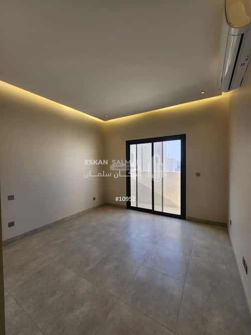 فيلا 300 متر مربع جنوبية على شارع 25م الشراع، شمال جدة، جدة