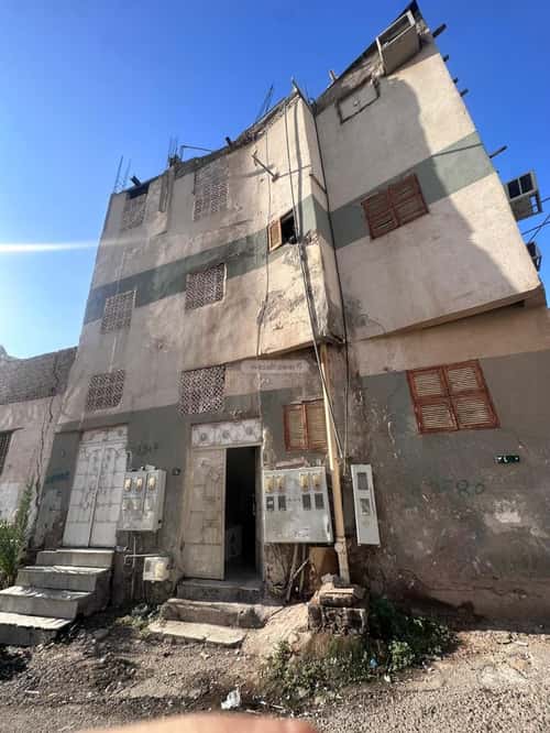 Land 67.11 SQM Facing 3 Streets on 8m Width Street Hayy Al-Suqia, Madinah