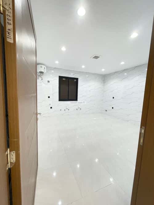 شقة 226.16 متر مربع ب 6 غرف الظرفة، خميس مشيط