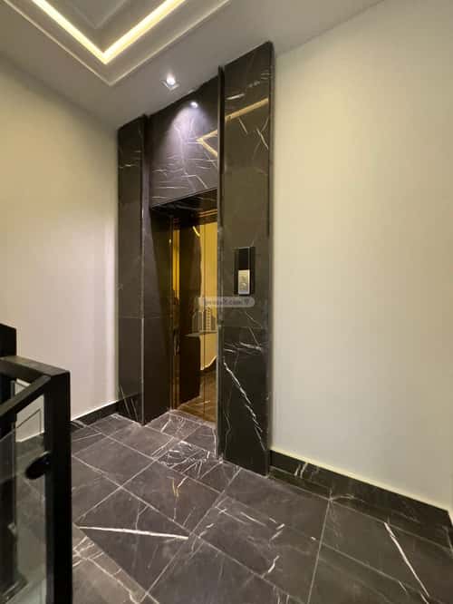 Floor 195.13 SQM with 4 Bedrooms Qurtubah, East Riyadh, Riyadh