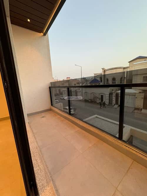 Floor 198.18 SQM with 5 Bedrooms Qurtubah, East Riyadh, Riyadh