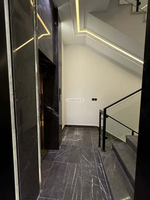 Floor 198.18 SQM with 5 Bedrooms Qurtubah, East Riyadh, Riyadh
