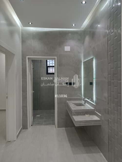 فيلا 500 متر مربع شمالية على شارع 20م القادسية، البدائع