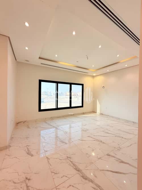 فيلا 472.7 متر مربع غربية على شارع 18م البحر، الخبر