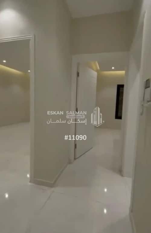 فيلا 298.72 متر مربع جنوبية على شارع 10م أم العراد، الطائف