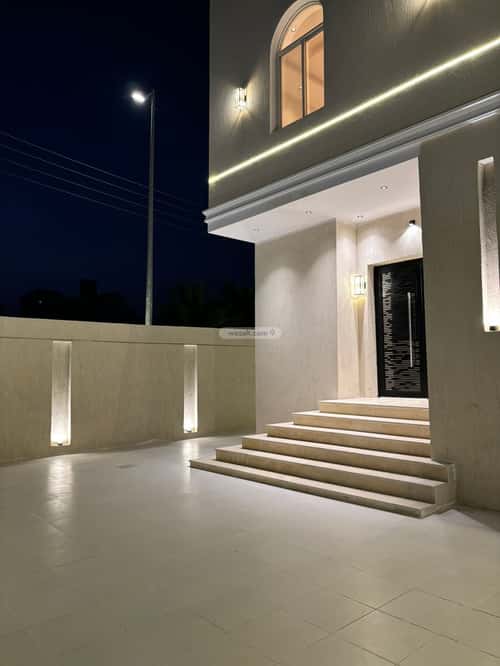 Villa 450.55 SQM Facing South on 25m Width Street Gourana, Makkah Al Mukarramah