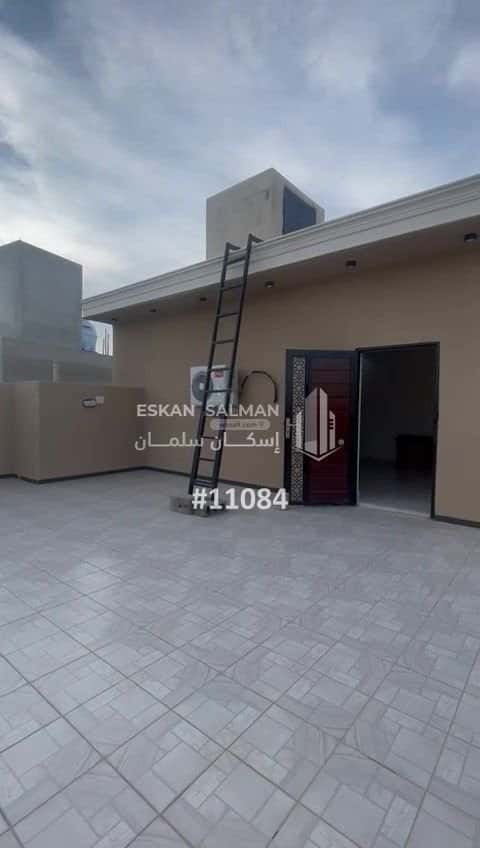 Villa 490.97 SQM Facing 3 Streets on 18m Width Street Al-Askaniyah, Khamis Mushait