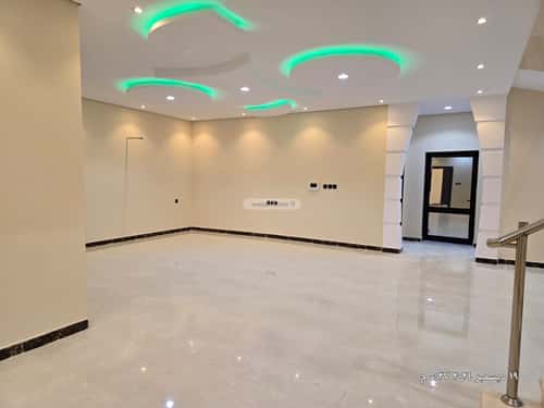 Villa 300 SQM Facing West on 18m Width Street Al Anahi, Madinah