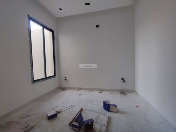 Floor 900 SQM with 4 Bedrooms Al Awaly, West Riyadh, Riyadh