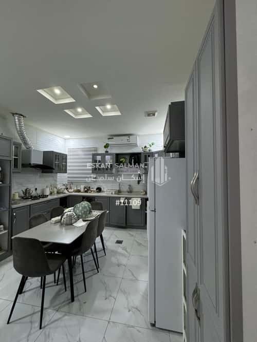 فيلا 382.94 متر مربع جنوبية على شارع 15م الشعلة، الدمام