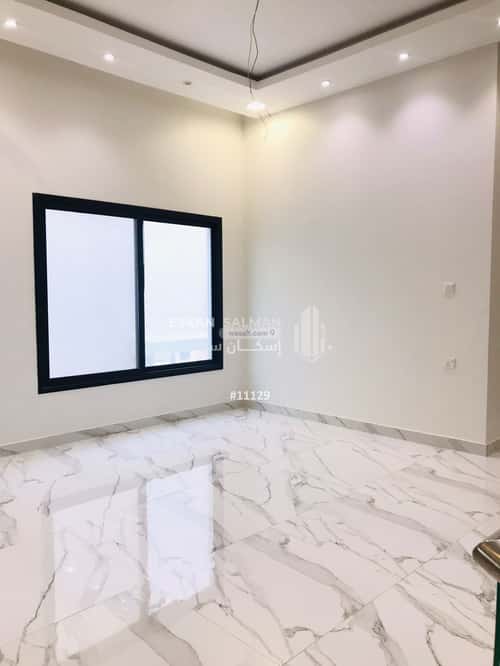 فيلا 367.48 متر مربع شمالية على شارع 25م المنتزة، الدمام