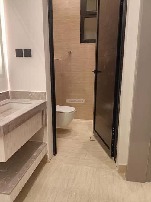 Floor 195.93 SQM with 5 Bedrooms Al Janadriyah, East Riyadh, Riyadh