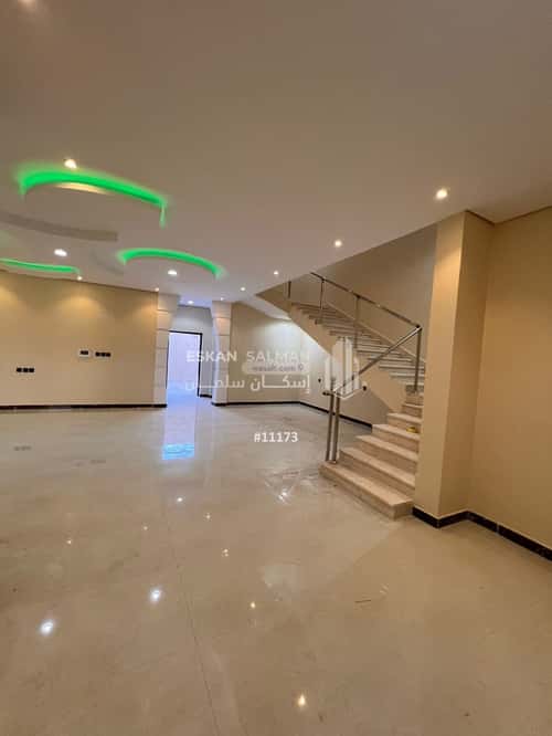 Villa 300 SQM Facing West on 18m Width Street Al Anahi, Madinah