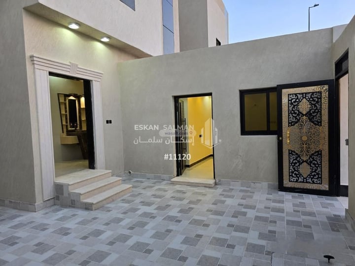 Villa 300 SQM Facing West on 18m Width Street Al Anahi, Madinah