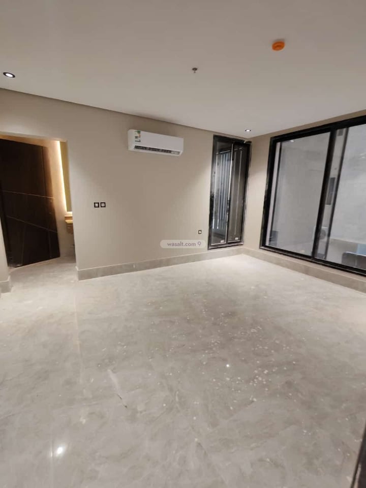 Apartment 220.43 SQM with 5 Bedrooms Dahiyat Al Malik Fahd, Dammam