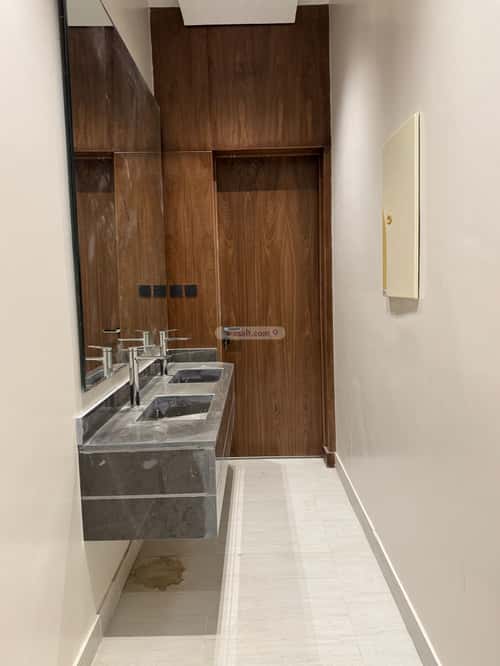 Villa 370 SQM Facing West on 20m Width Street Al Munisiyah, East Riyadh, Riyadh