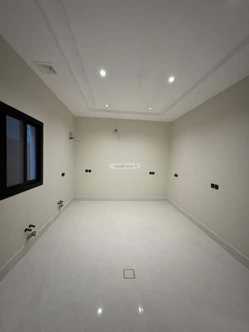 Villa 300 SQM Facing East on 20m Width Street Ar Rahmanyah, East Jeddah, Jeddah