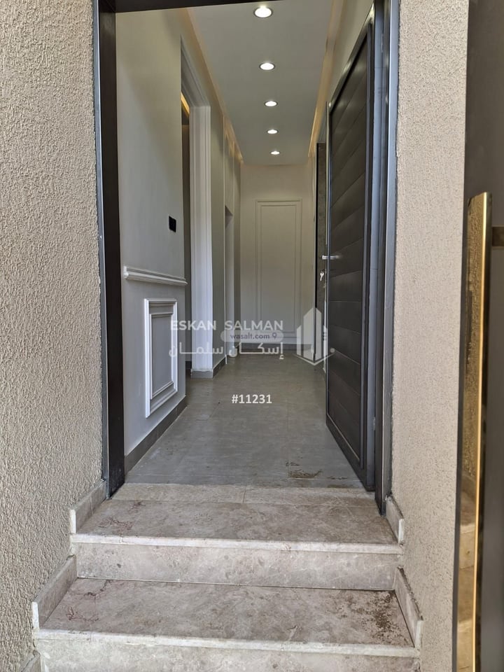 Floor 219.95 SQM with 6 Bedrooms Al Ghadir, Abha