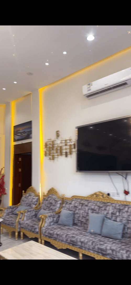 استراحة 1050 متر مربع شمالية شرقية على شارع 30م الرمال، شرق الرياض، الرياض