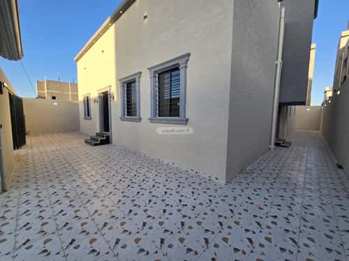 فيلا 450 متر مربع غربية على شارع 18م وادي جليل، الطائف