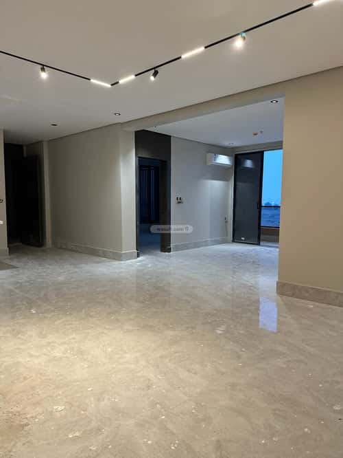 Apartment 220.43 SQM with 5 Bedrooms Dahiyat Al Malik Fahd, Dammam