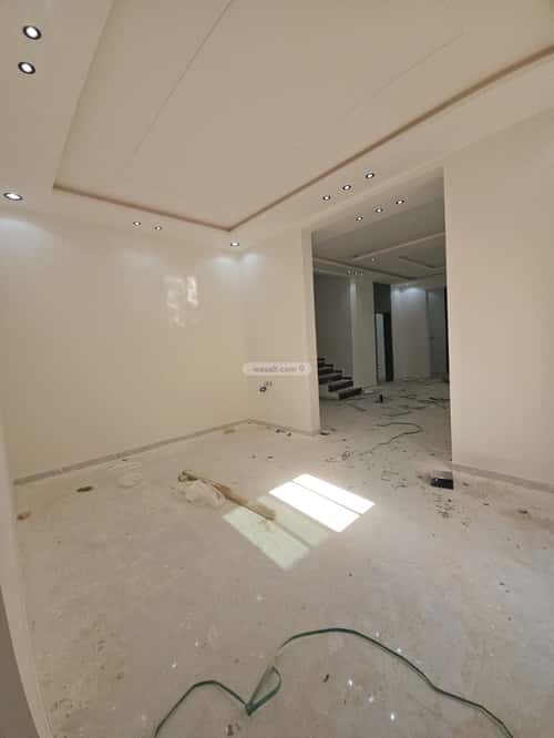 Floor 305.51 SQM with 5 Bedrooms Al Qadisiyah, East Riyadh, Riyadh