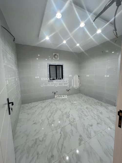 فيلا 295.5 متر مربع شمالية على شارع 15م القرينية، جنوب جدة، جدة