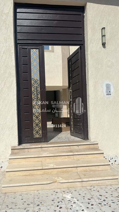 Floor 300 SQM with 4 Bedrooms Industrial City, Madinah