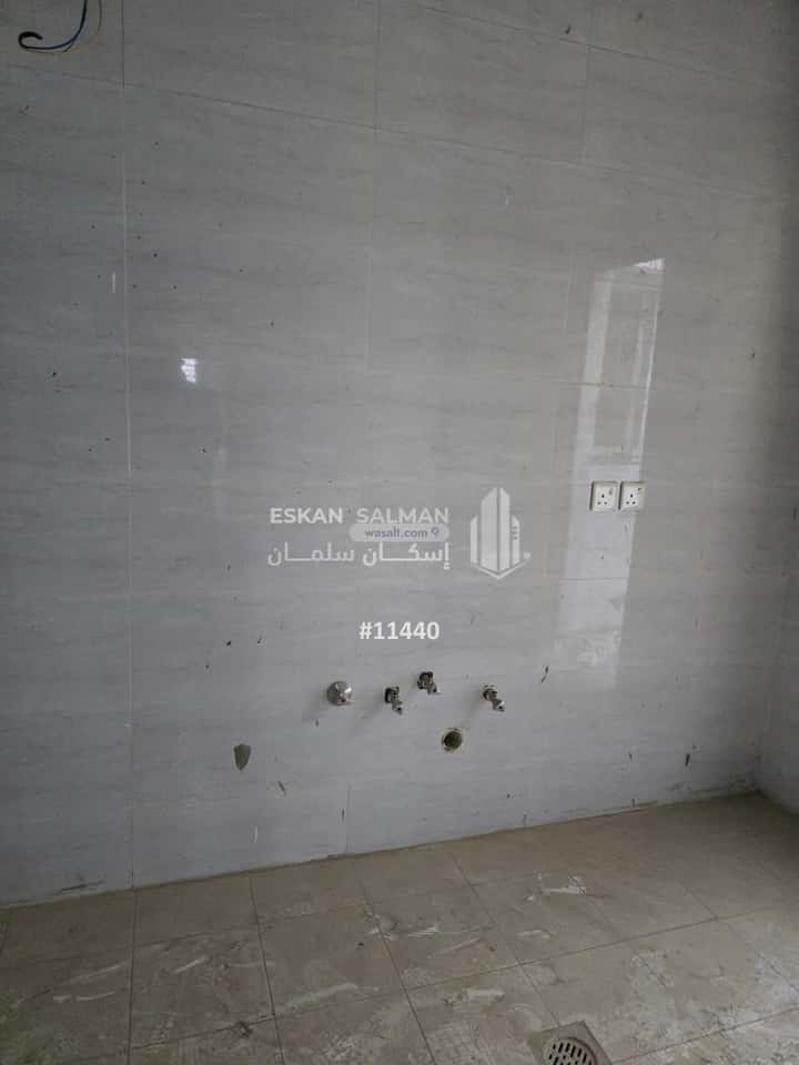 Villa 250 SQM Facing North on 18m Width Street Dahiyat Al Malik Fahd, Dammam