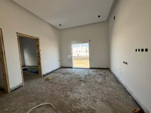 Villa 275 SQM with 1 Apartment Facing South Al-Maizaliyah, East Riyadh, Riyadh