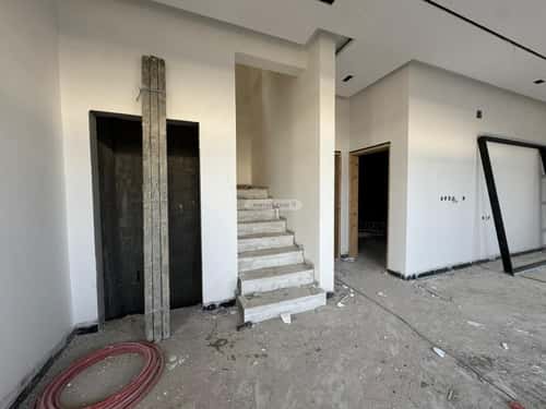 Villa 275 SQM with 1 Apartment Facing South Al-Maizaliyah, East Riyadh, Riyadh
