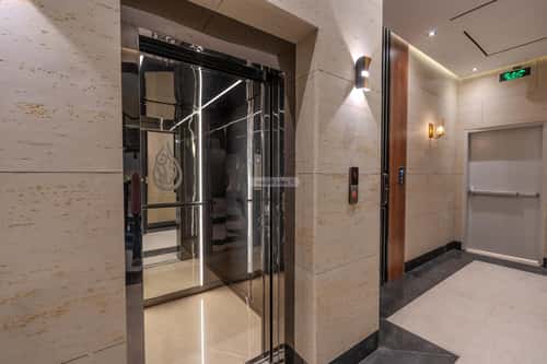 Apartment 1800 SQM with 4 Bedrooms Al-Mahdiyah, West Riyadh, Riyadh