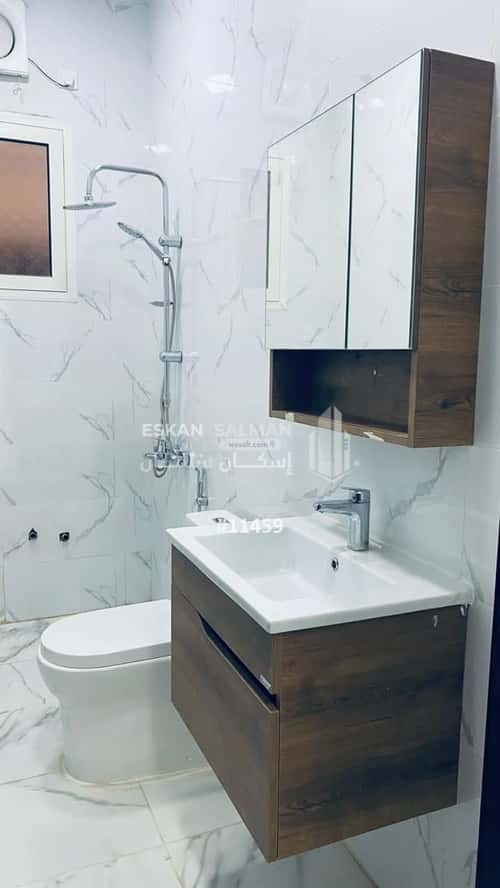 Floor 425.48 SQM with 5 Bedrooms Al Hada, Madinah