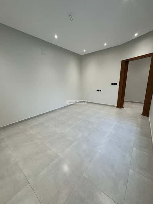 فيلا 280 متر مربع شمالية على شارع 25م الفيصلية، الدمام