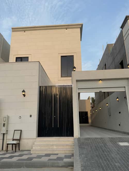 Villa 280 SQM Facing North on 25m Width Street Al Fysalyah, Aldammam