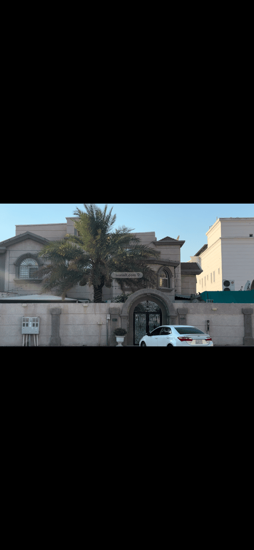 فيلا 750 متر مربع جنوبية على شارع 20م الزهور، القطيف