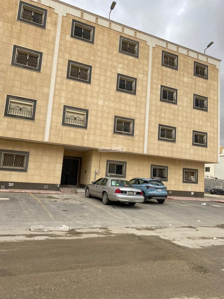 Apartment with 3 Bedrooms Al Qairawan, North Riyadh, Riyadh