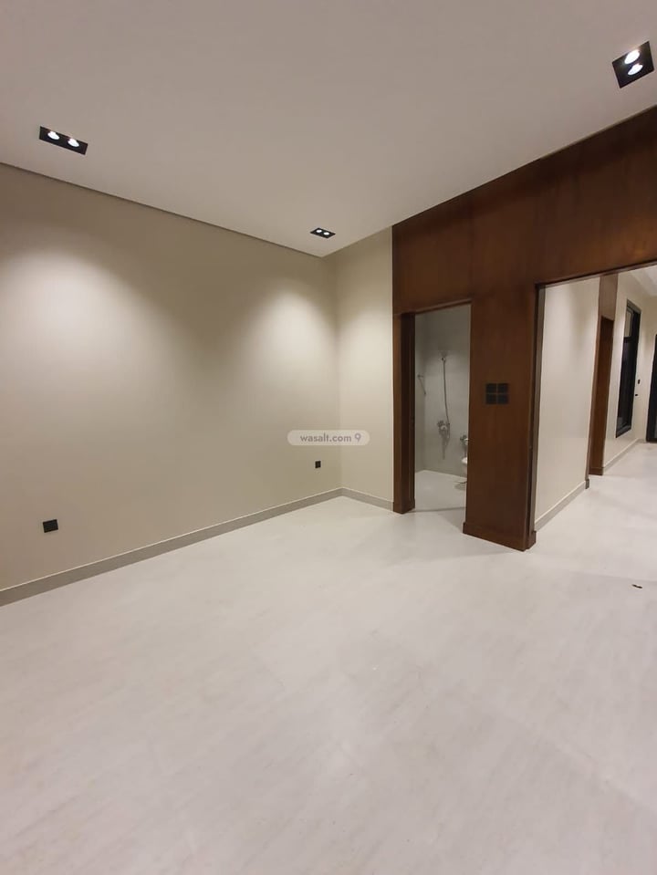 Floor 251.63 SQM with 5 Bedrooms Al Khaleej, East Riyadh, Riyadh