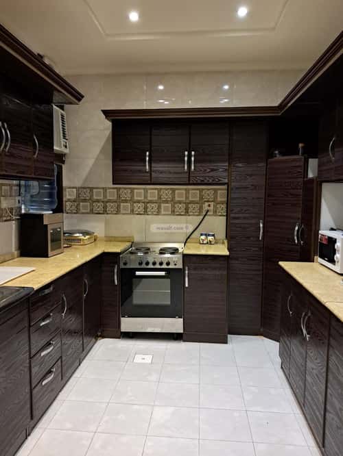 Apartment 182.07 SQM with 5 Bedrooms Meshrefah, North Jeddah, Jeddah