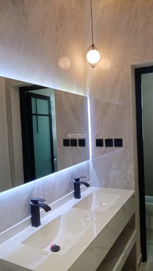 Apartment 164.1 SQM with 5 Bedrooms Al Aziziyah - Al Jubail, Jubail