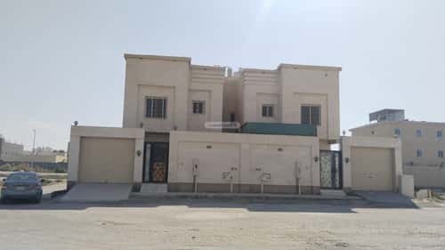 Villa 250 SQM Facing North East on 24m Width Street King Fahad Dist, Aldammam