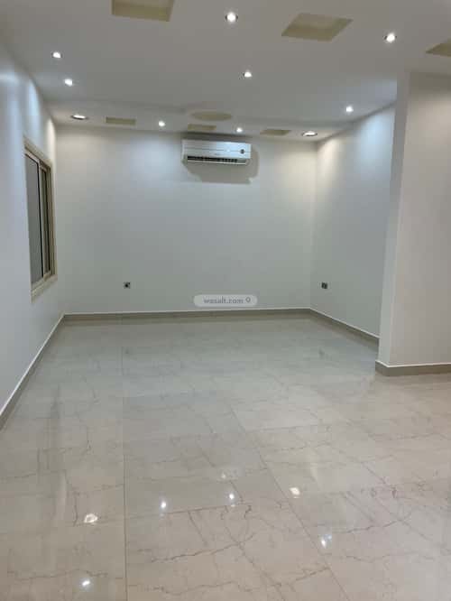 Villa 300 SQM Facing West with 5 Bedrooms As-Sahafa, North Riyadh, Riyadh