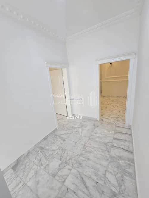 شقة 211.69 متر مربع ب 5 غرف العزيزية، الجبيل