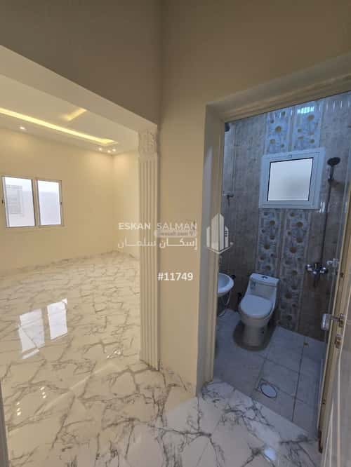 شقة 211.69 متر مربع ب 5 غرف العزيزية، الجبيل