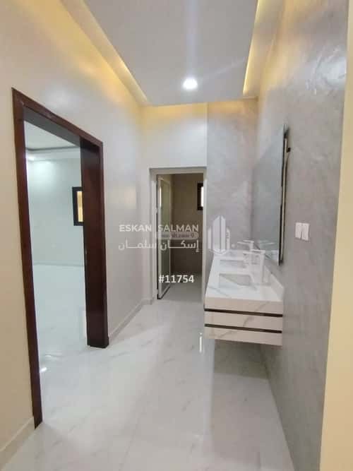 Apartment 199.75 SQM with 5 Bedrooms Al Aziziyah, Jubail