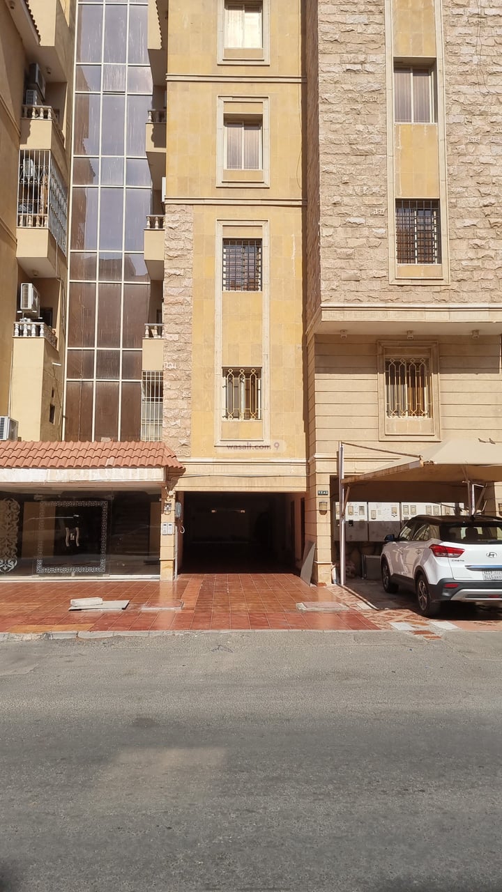 Apartment with 5 Bedrooms Al Marwah, North Jeddah, Jeddah