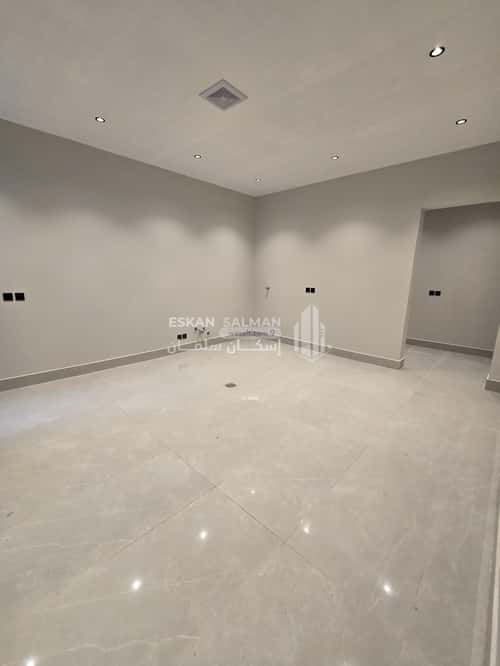 Villa 276 SQM Facing South on 18m Width Street Al-Maizaliyah, East Riyadh, Riyadh